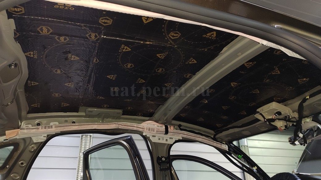 Шумоизоляция крыши Renault Arkana