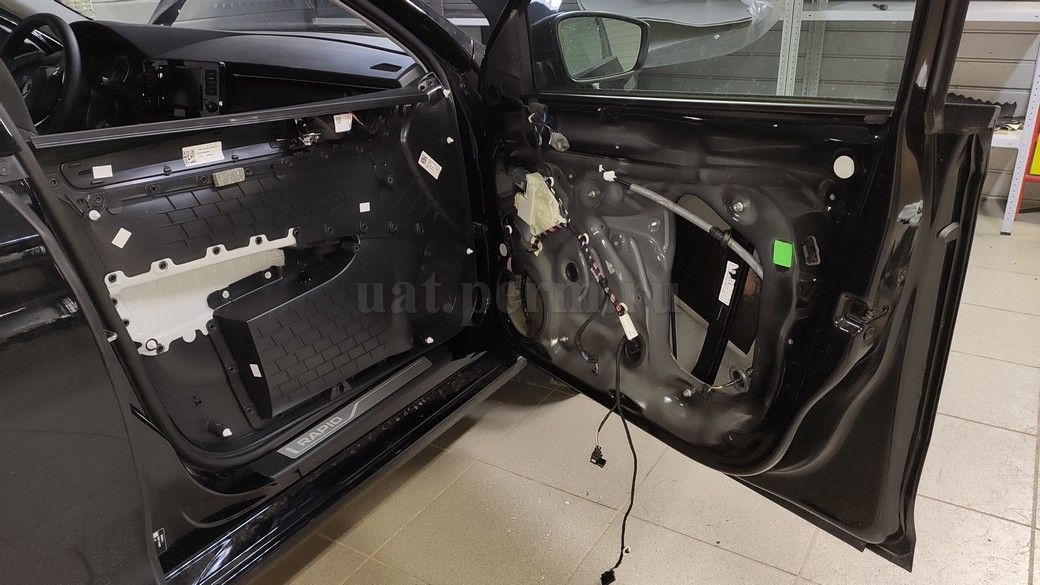 Шумоизоляция дверей Skoda Rapid