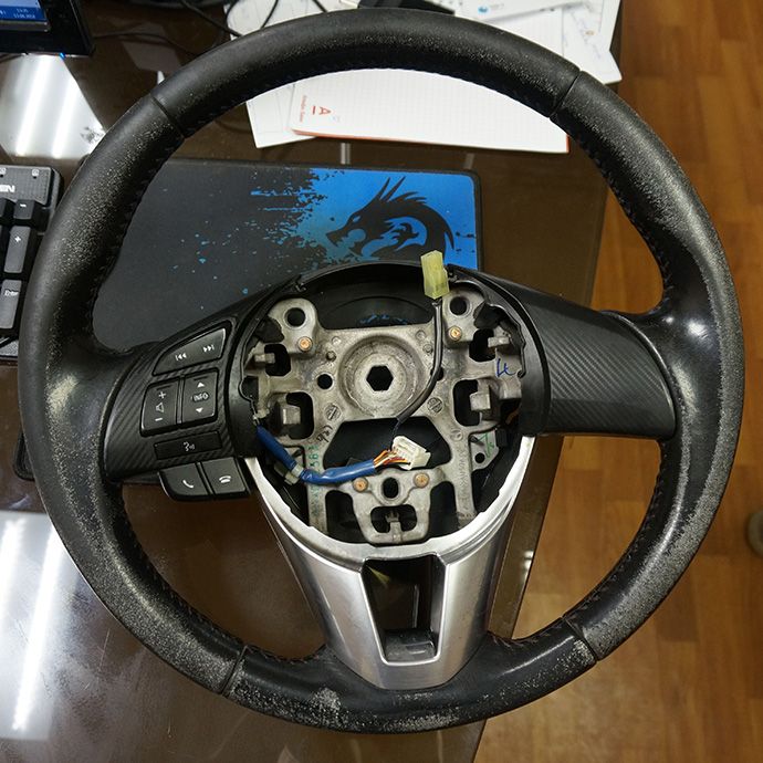 Mazda 3 - Покраска руля, ручки КПП и ручника