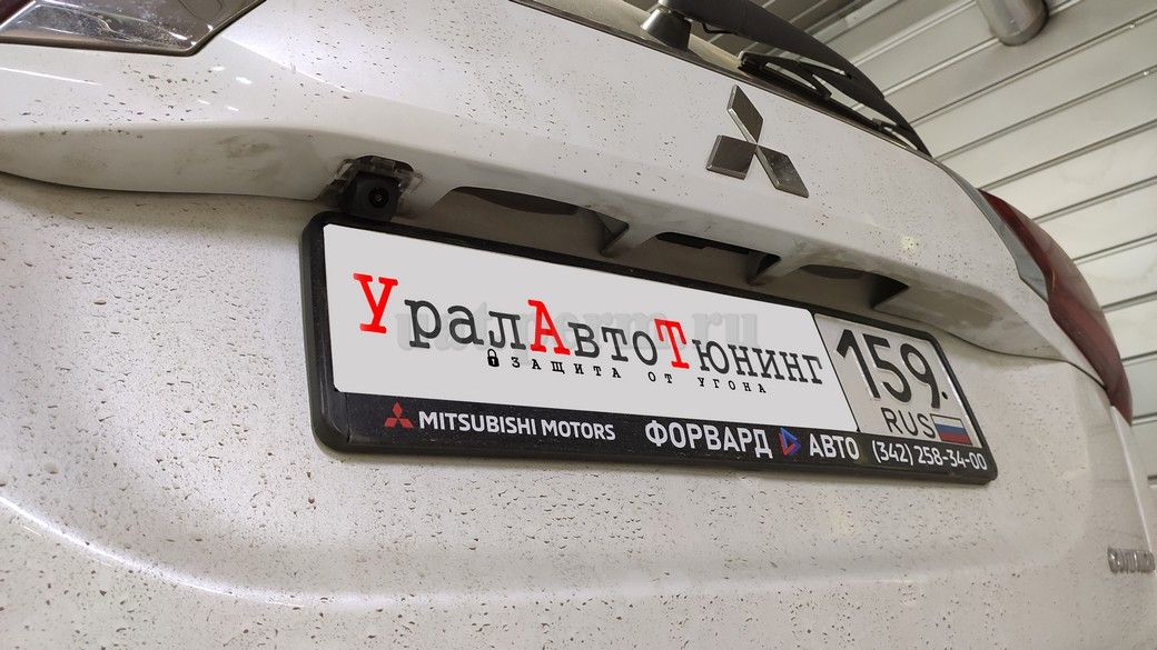 Установка магнитолы и камеры заднего вида на Mitsubishi Outlander