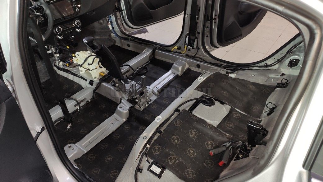 KIA RIO X - шумоизоляция пола