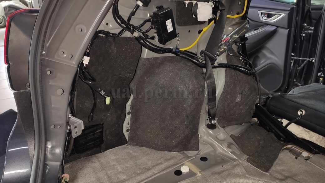 Subaru Forester - шумоизоляция багажника