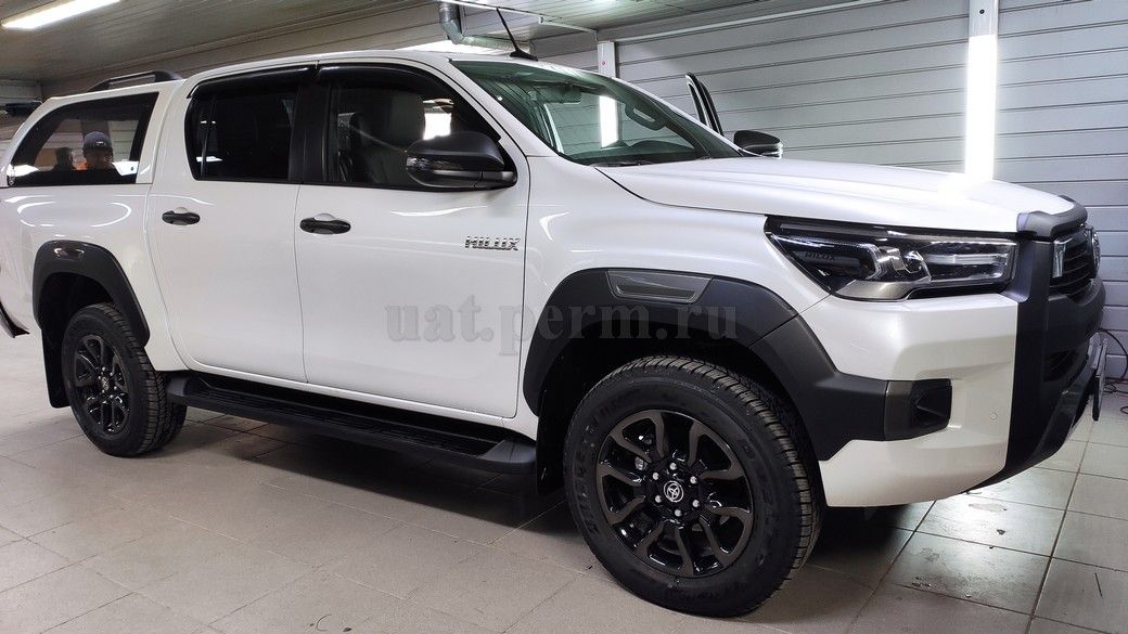 Шумоизоляция Toyota Hilux