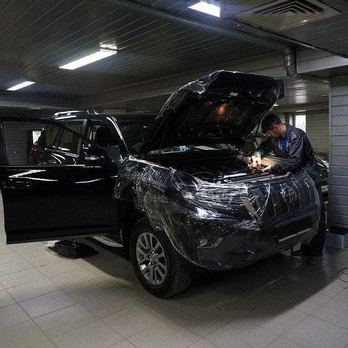 Toyota Land Cruiser Prado - Установка охранного комплекса