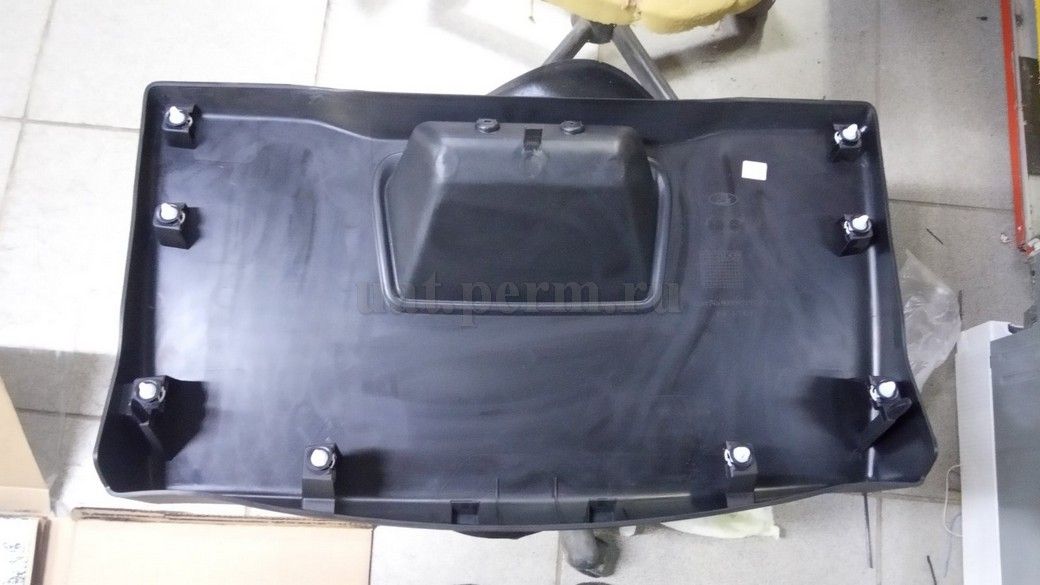 Lada X-Ray - шумоизоляция крышки багажника