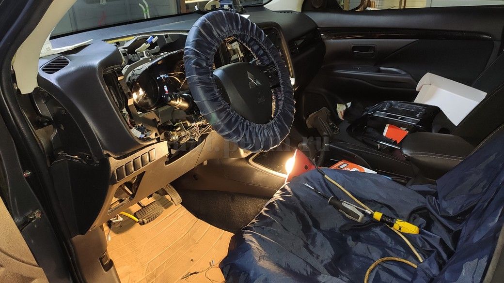 Установка автосигнализации StarLine E96 (v.2) на Mitsubishi Outlander