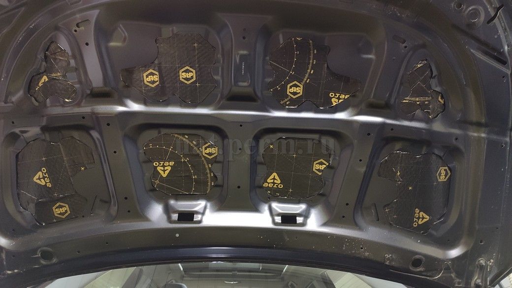 Subaru Forester - шумоизоляция капота