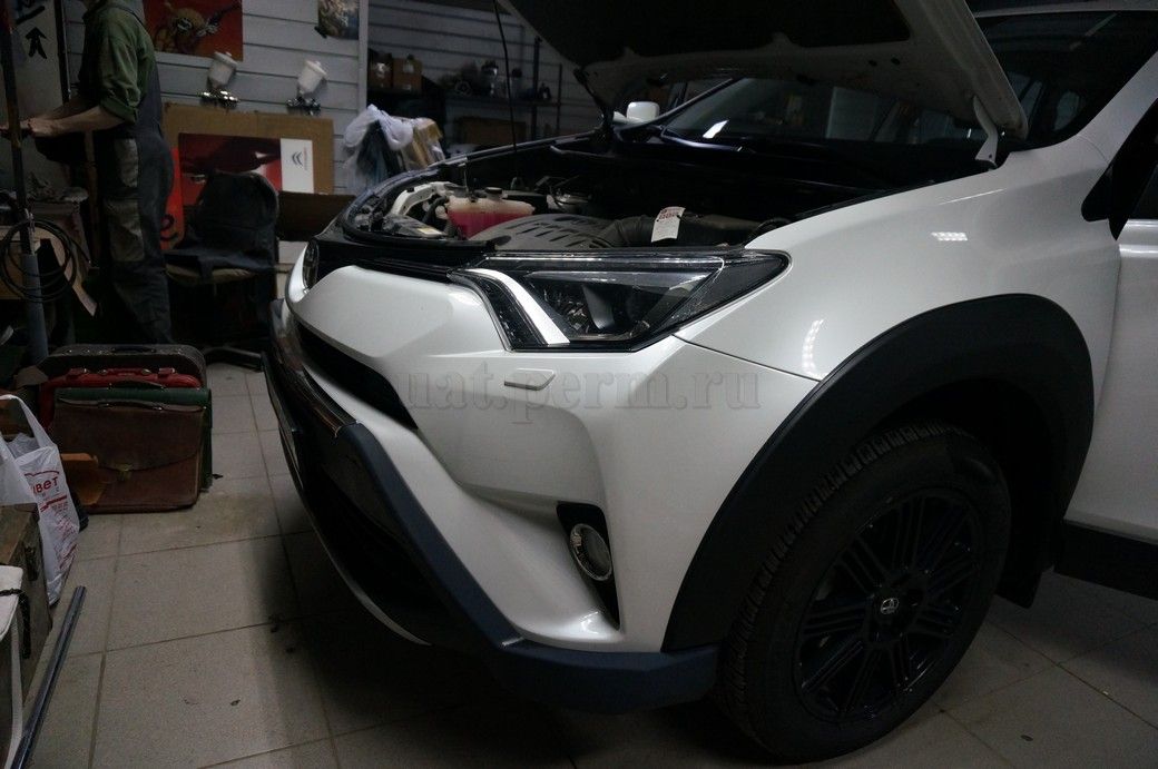 Toyota Rav-4 - установка автосигнализации StarLine E96bt