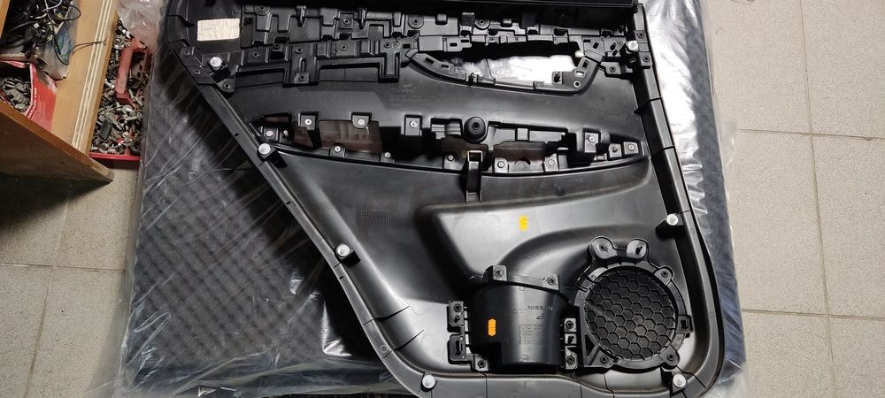 Шумоизоляция дверей Nissan X-Trail (T32)