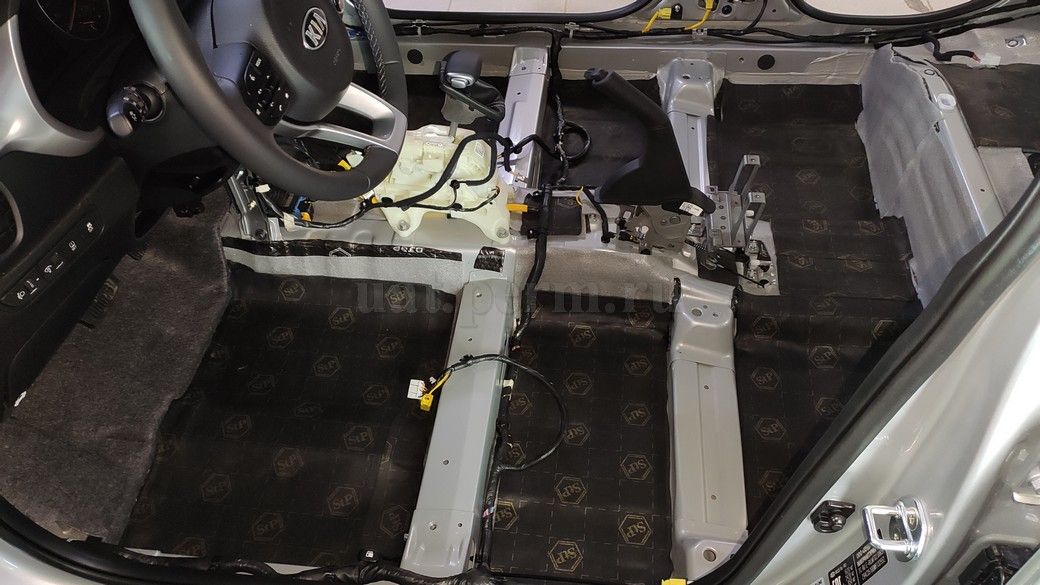 KIA RIO X - шумоизоляция пола