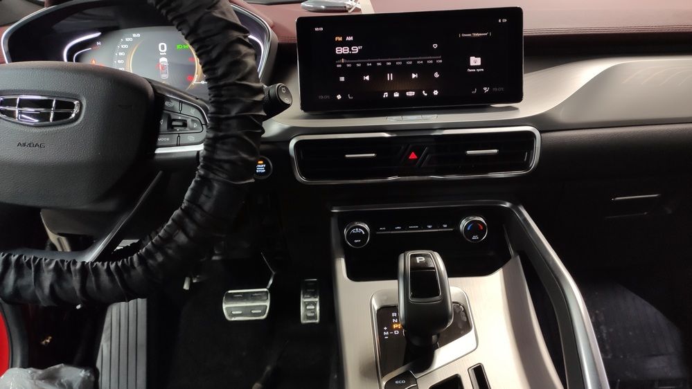 Установка автосигнализации StarLine S96 (v.2) на Geely Coolray