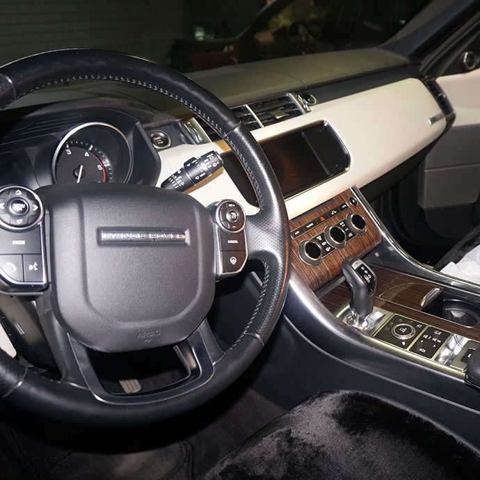 Range Rover Sport - Установка камеры заднего вида