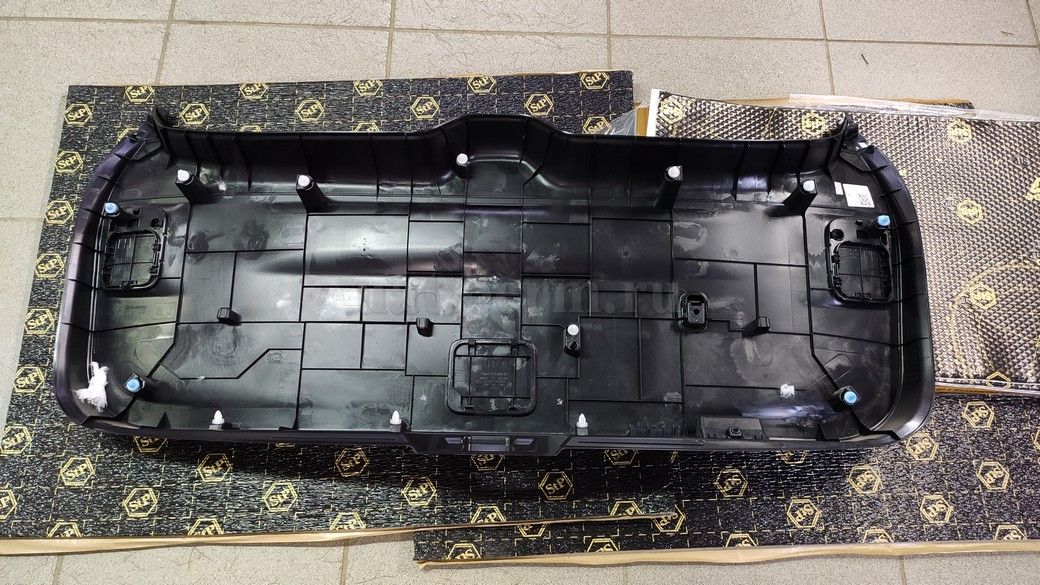 Шумоизоляция крышки багажника Subaru Forester