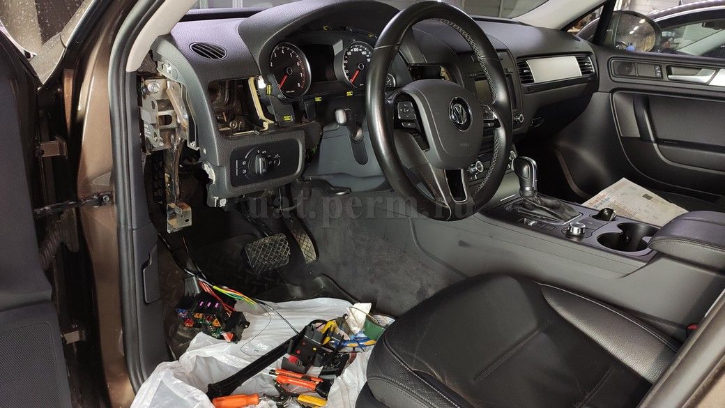 Установка автосигнализации StarLine S96 (v.2) на VW Touareg