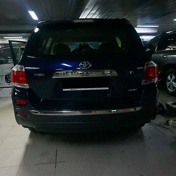 Toyota Highlander - Установка охранного комплекса