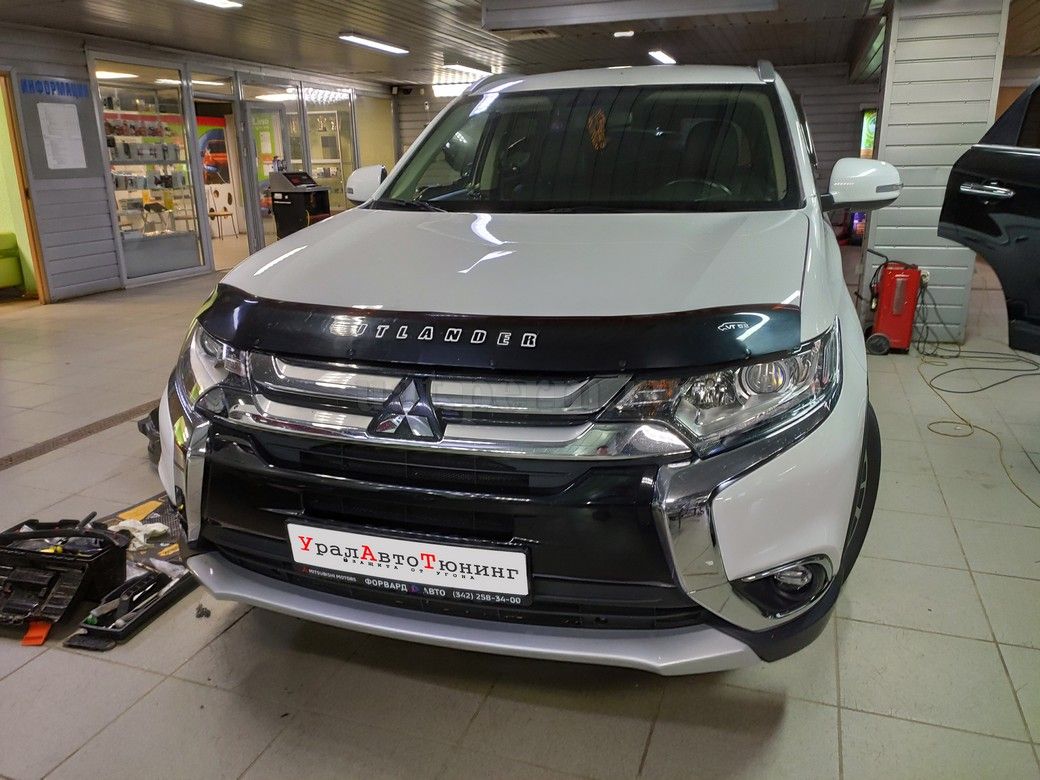 Шумоизоляция колесных арок Mitsubishi Outlander