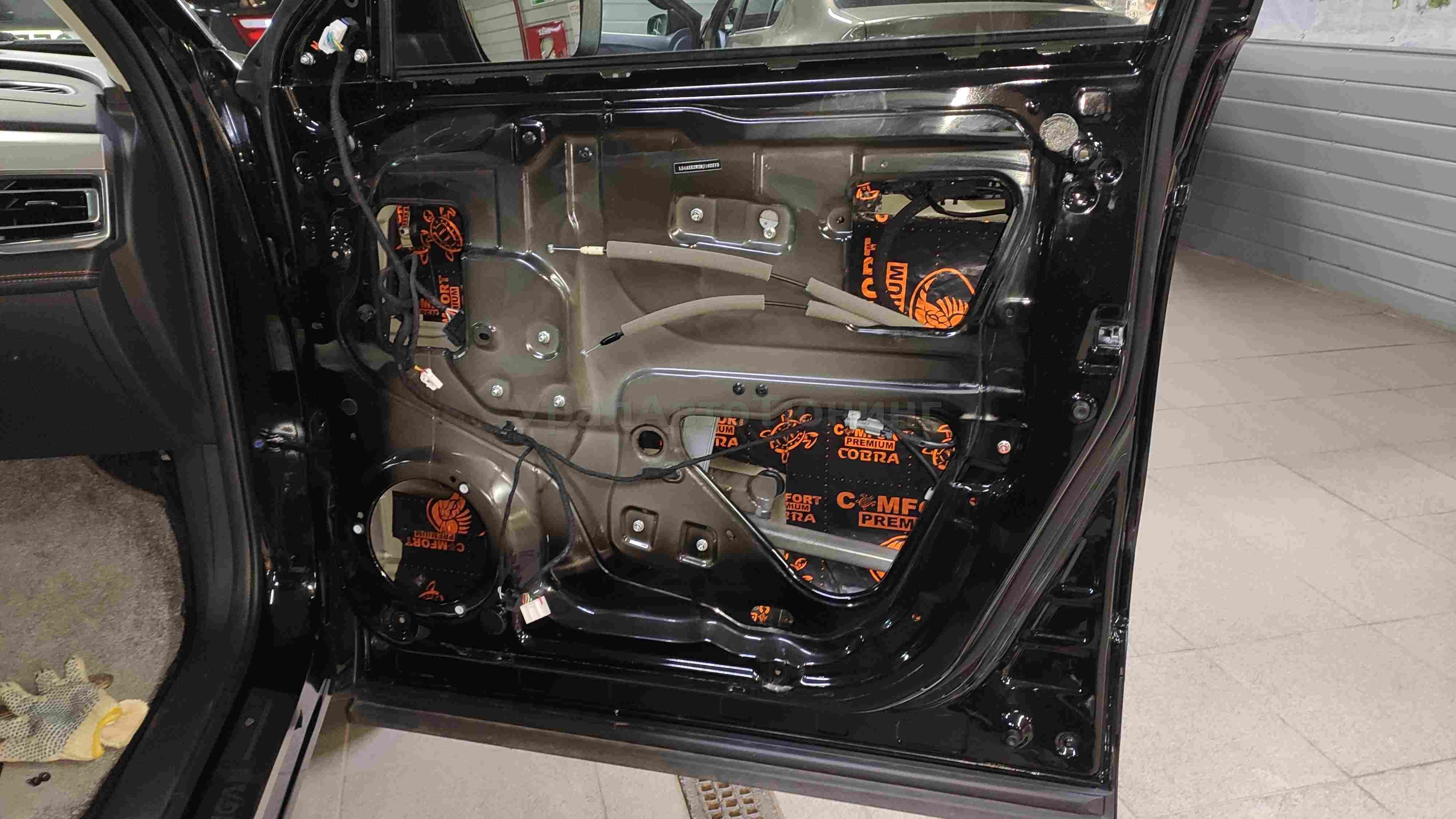 Шумоизоляция дверей Changan CX75