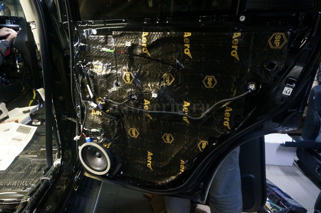 Toyota Land Cruiser Prado - шумоизоляция