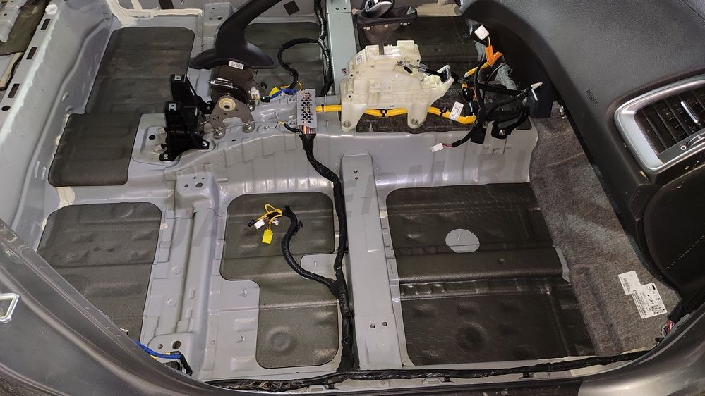 Шумоизоляция пола KIA Ceed