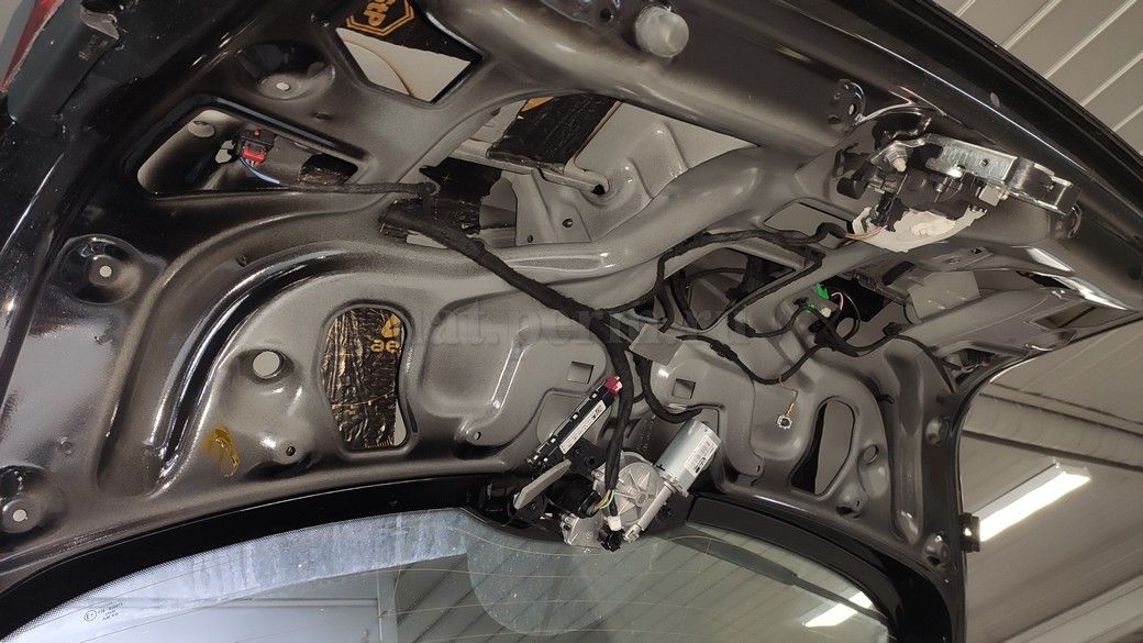 Шумоизоляция крышки багажника Skoda Rapid