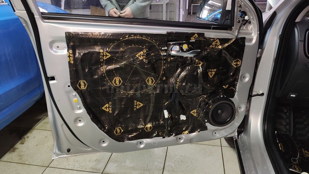 KIA RIO X - шумоизоляция дверей