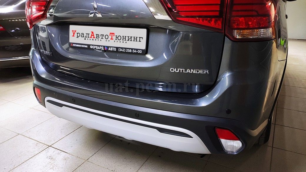 Установка парктроников на Mitsubishi Outlander