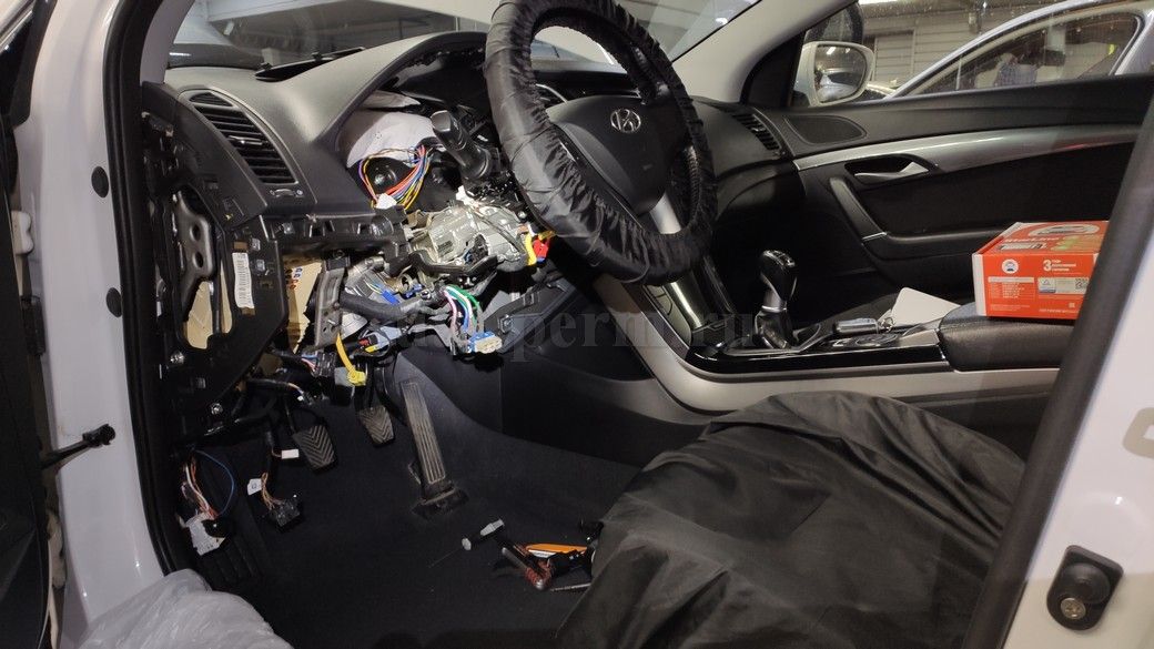 Hyundai I40 - установка автосигнализации StarLine A93