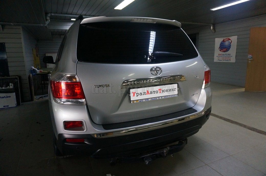 Toyota Highlander - шумоизоляция