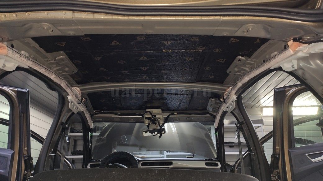 Шумоизоляция крыши Renault Arkana