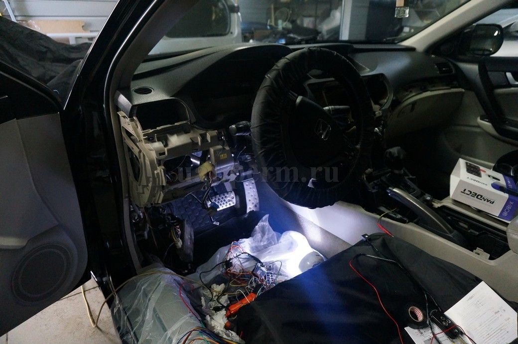 Honda Accord - установка охранного комплекса