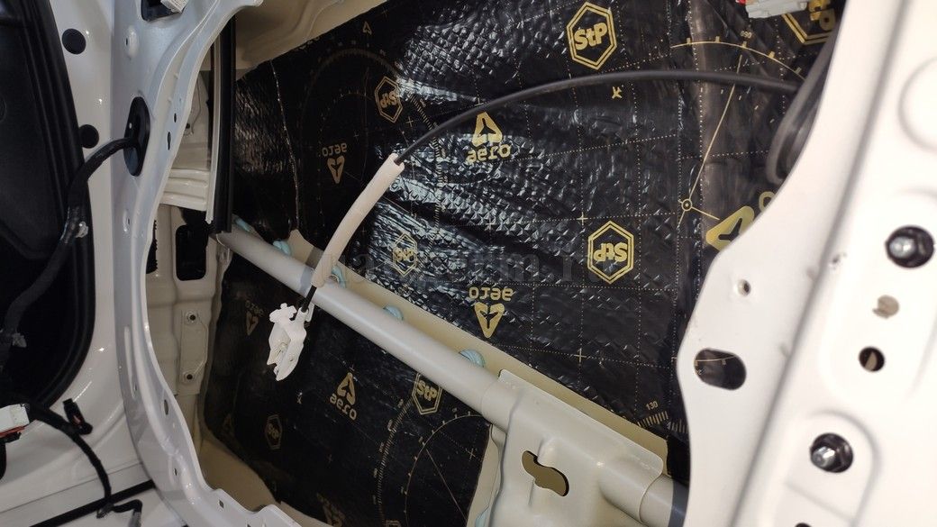 Шумоизоляция дверей KIA K5