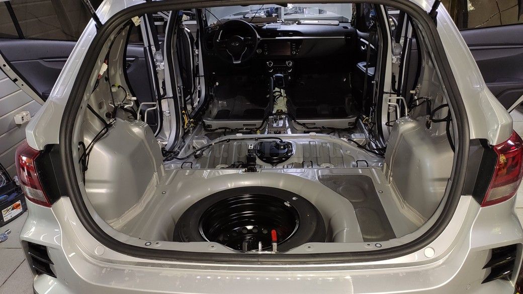 Subaru Forester - шумоизоляция багажника