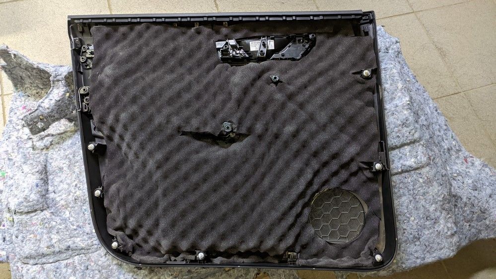 Шумоизоляция дверей Skoda Karoq