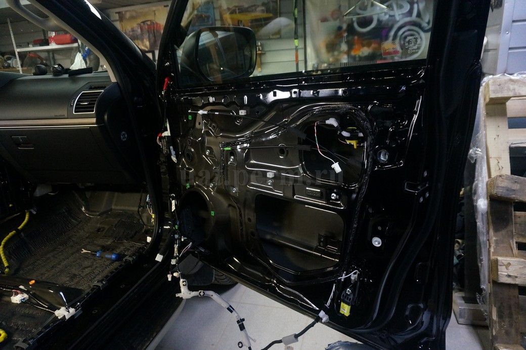 Toyota Land Cruiser Prado - шумоизоляция