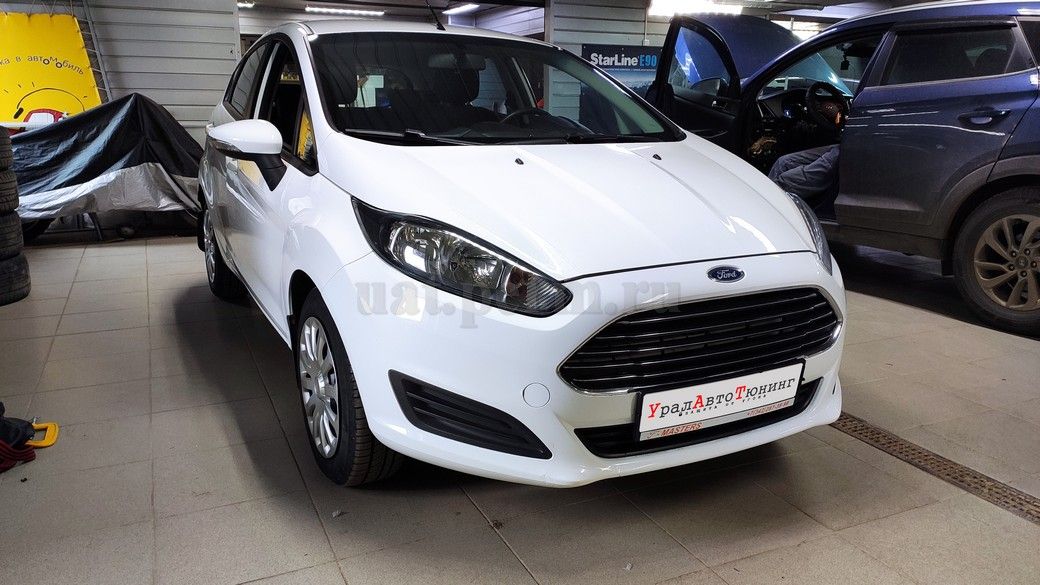 Установка парктроников на Ford Fiesta