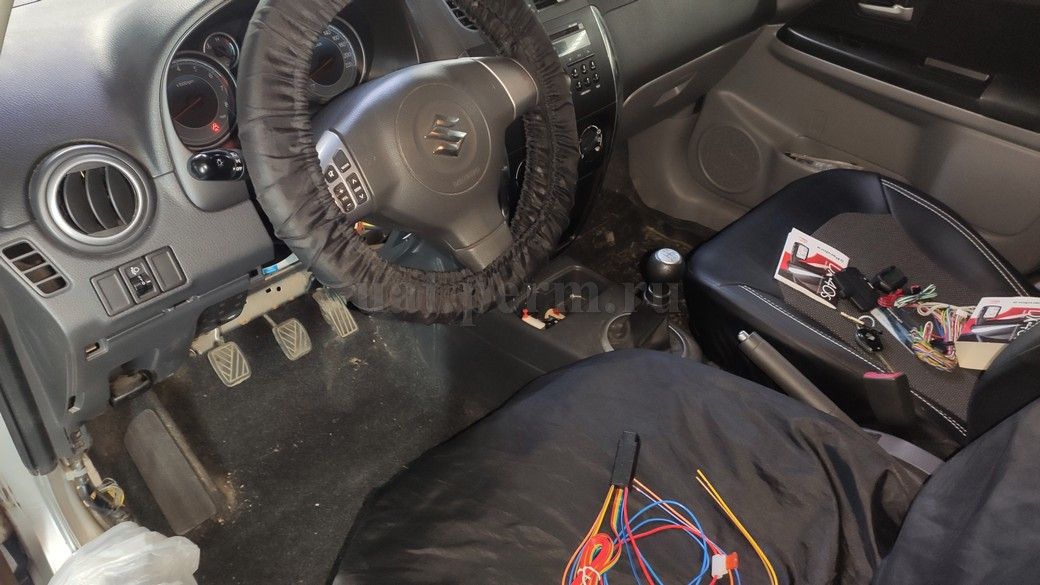 Установка автосигнализации Pandora DX-40S на Suzuki SX4