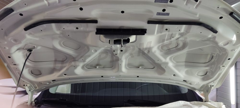 Шумоизоляция капота Nissan X-Trail (T32)