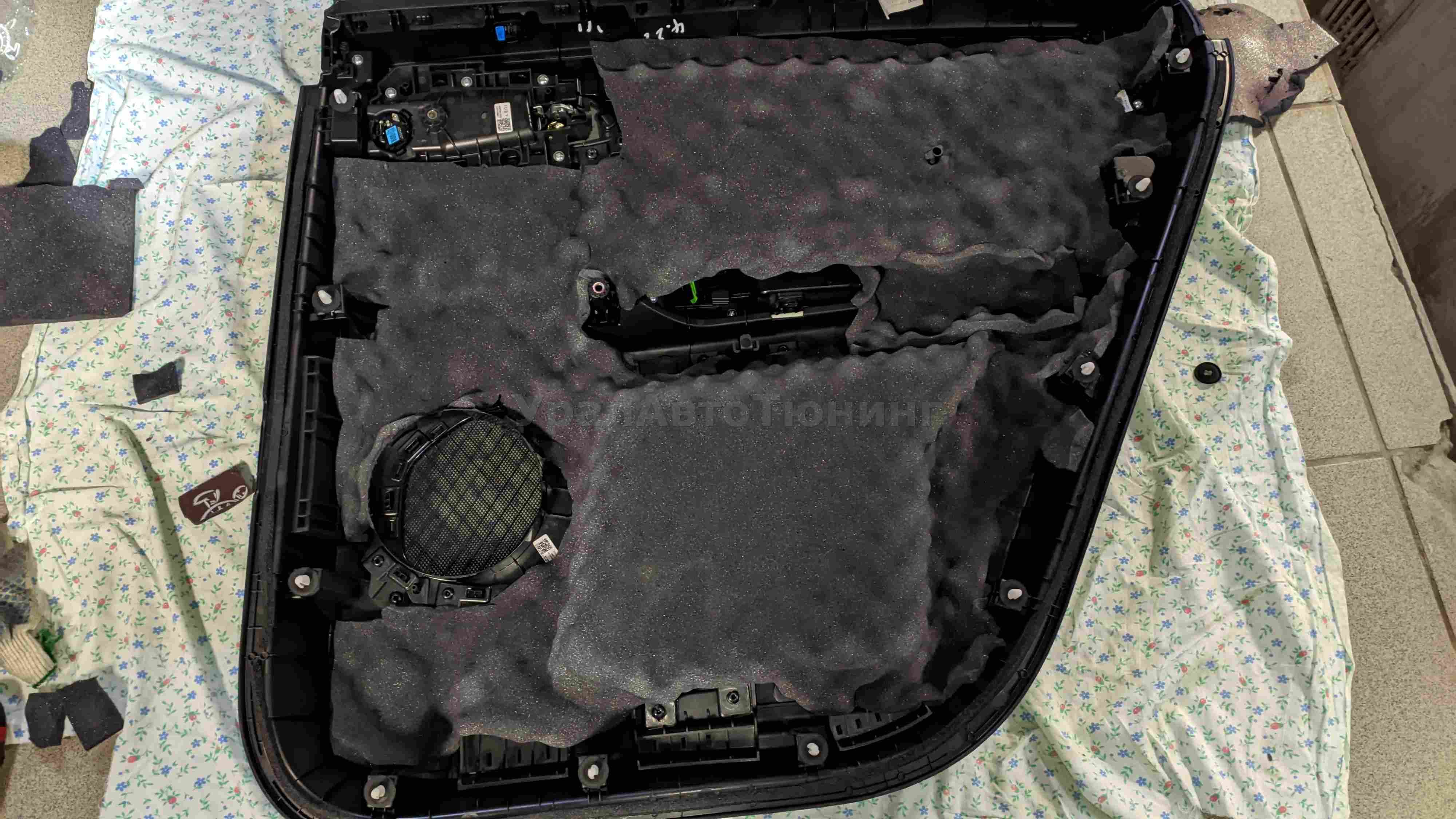 Шумоизоляция дверей Exeed VX