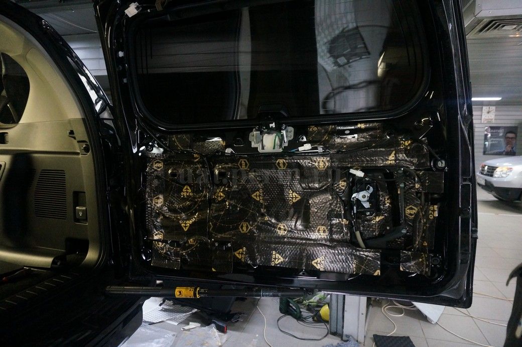 Toyota Land Cruiser Prado - шумоизоляция