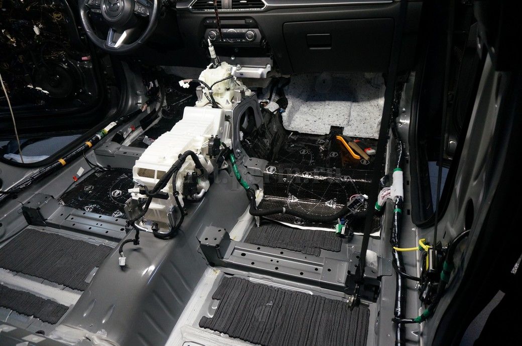 Mazda CX-9 - шумоизоляция