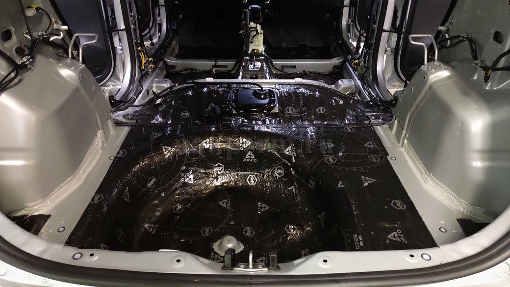 Subaru Forester - шумоизоляция багажника