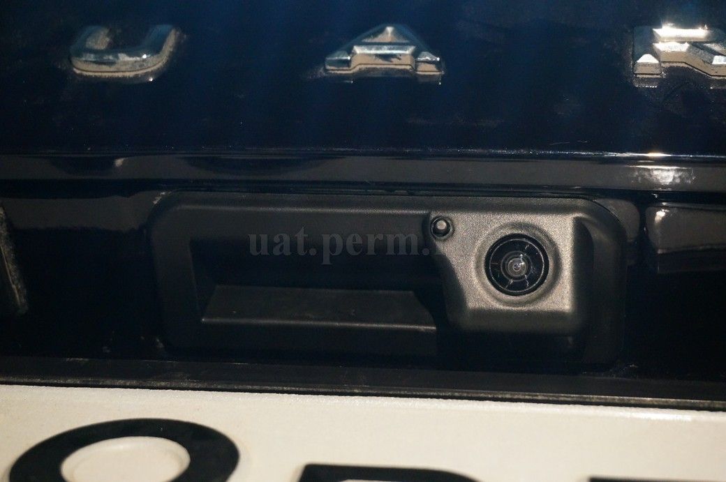 Установка камеры заднего вида на VW Touareg