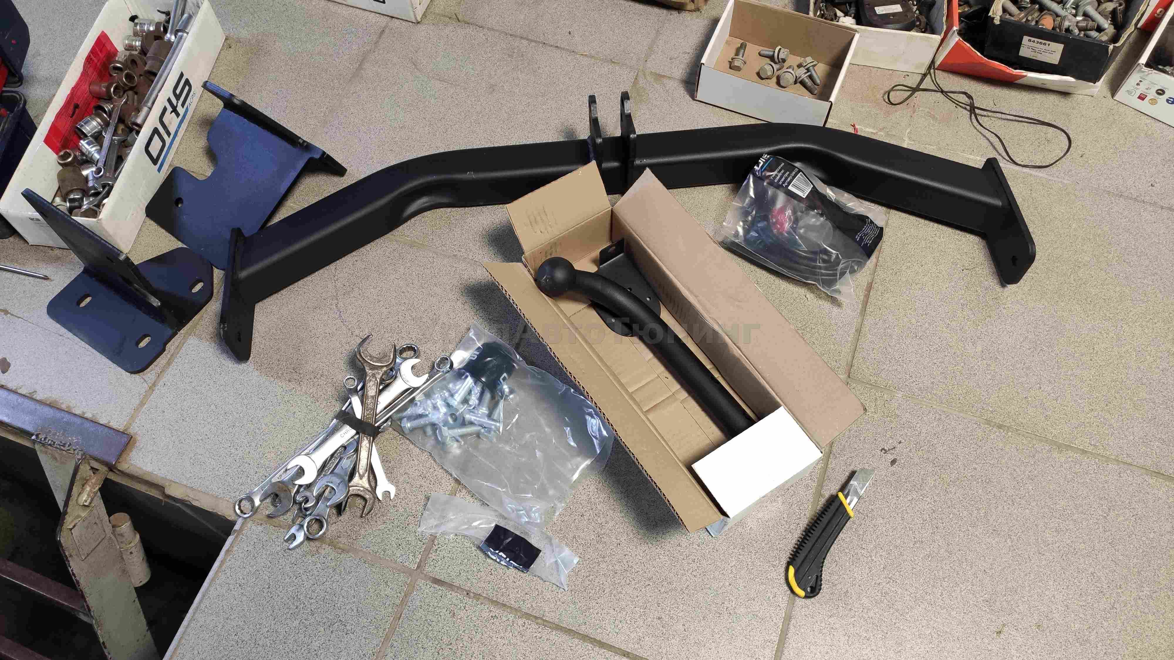 Установка фаркопа на Suzuki Grand Vitara