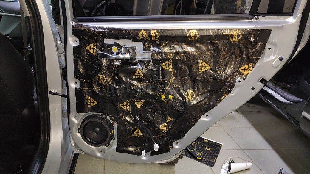 KIA RIO X - шумоизоляция дверей