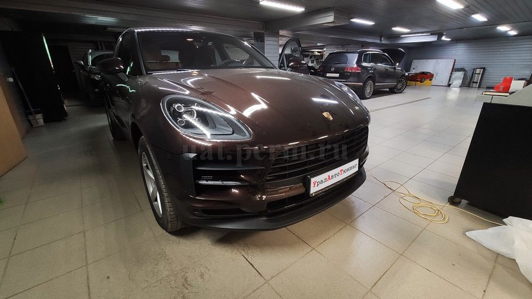 Porsche Macan - Установка автосигнализации Pandora DXL 4910