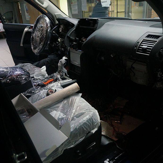 Toyota Land Cruiser Prado - Установка автосигнализации Pandora DXL-4910