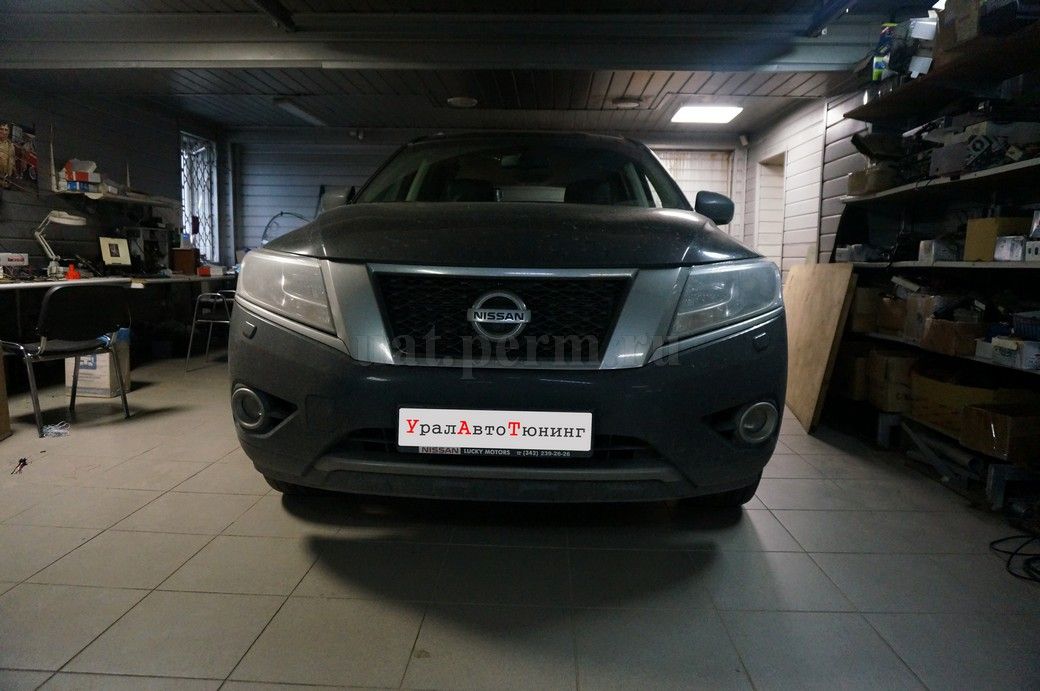 Nissan Pathfinder - установка фаркопа