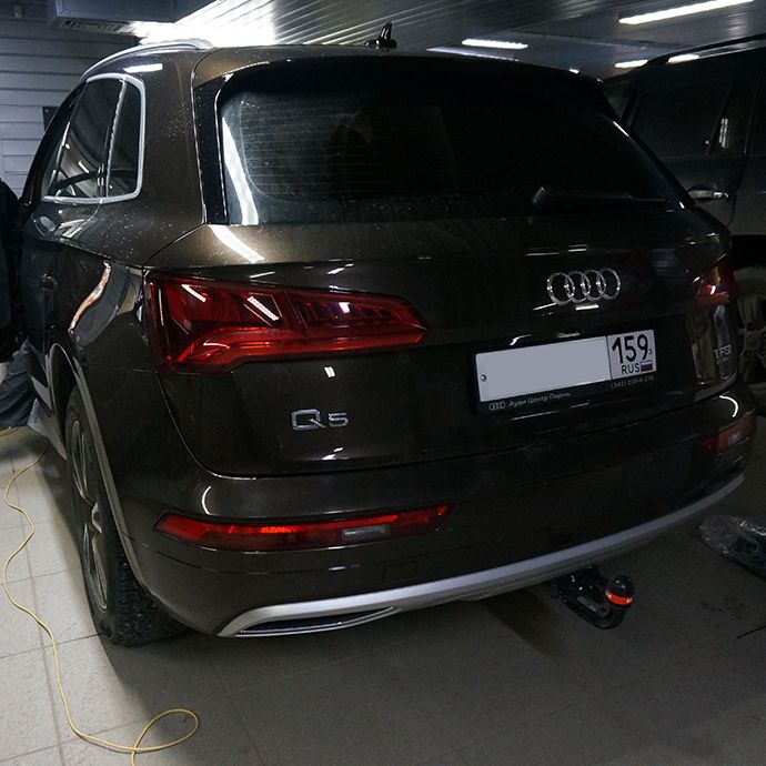 Audi Q5 - Установка автосигнализации Pandect X-1800BT