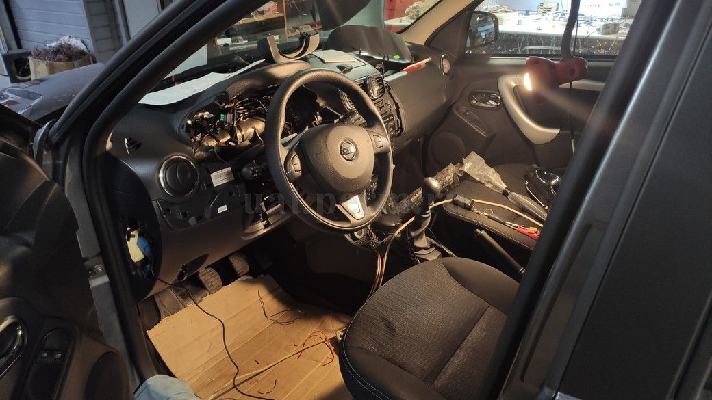 Установка автосигнализации StarLine E96 на Nissan Terrano