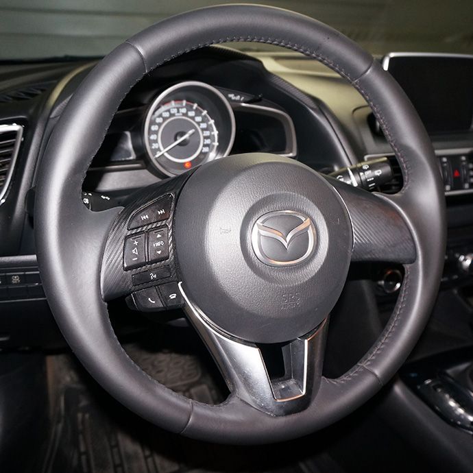 Mazda 3 - Покраска руля, ручки КПП и ручника
